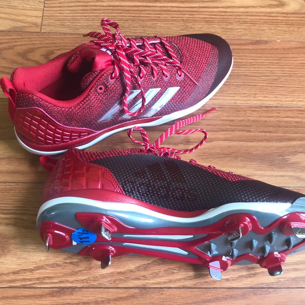 ⚾️Men’s size⚾️11.5 red Adidas cleats. Brand new